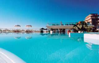 Chery Hotel - Beach pool